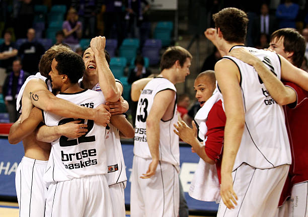 两端的全面 两端的全面