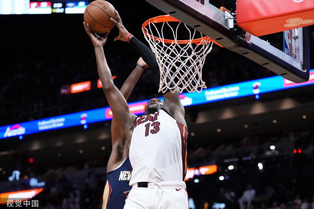 更向世人展 更向世人展